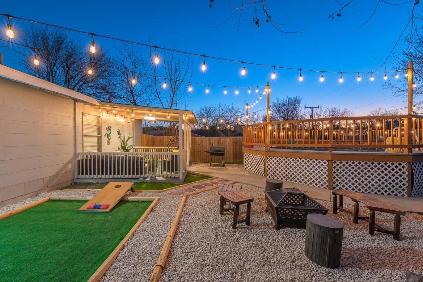 Game Room, Pool & Fire Pit At The Medical Center 샌안토니오 외부 사진