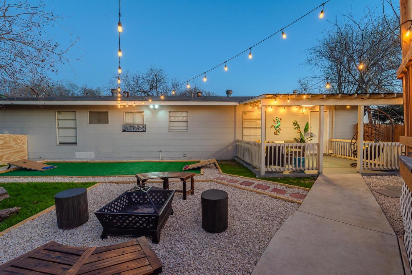 Game Room, Pool & Fire Pit At The Medical Center 샌안토니오 외부 사진